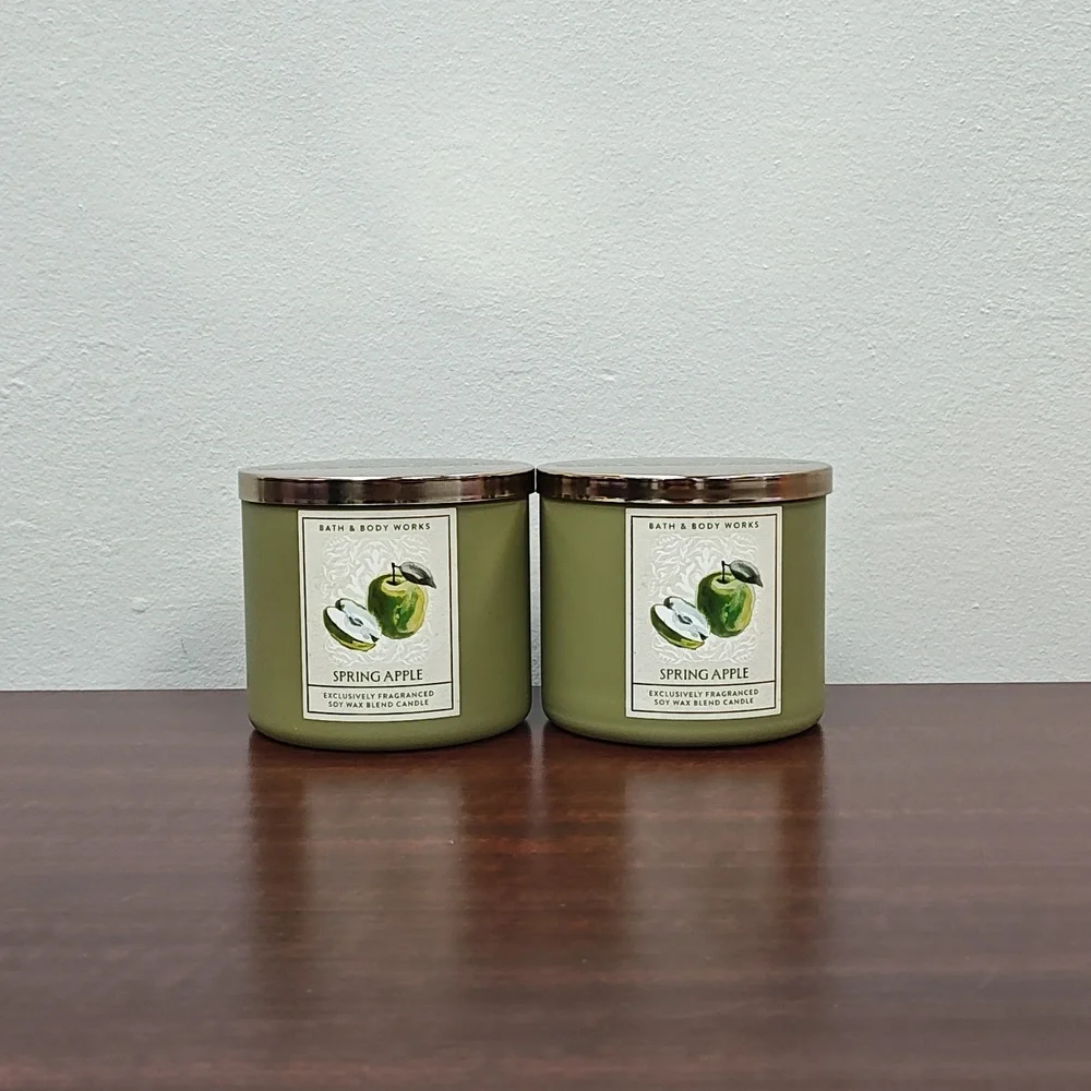 Bath & Body Works White Barn 